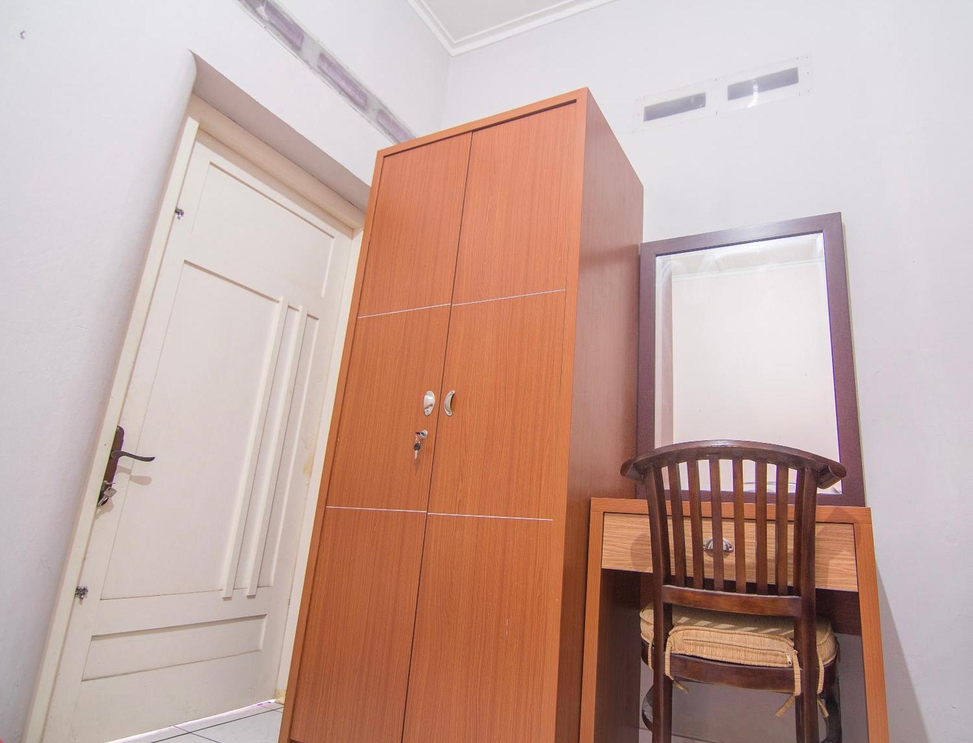 ジョグジャカルタNdalem Sarengatアパートメント 部屋 写真